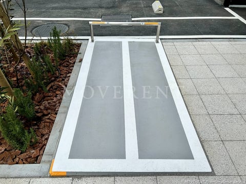 バイク置場 写真 1